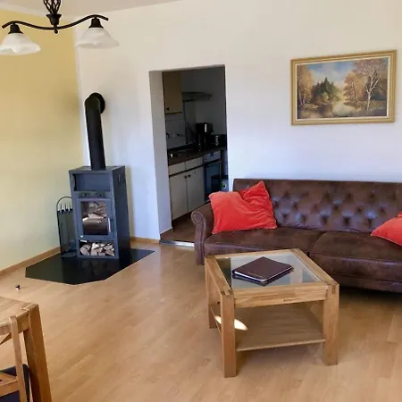 شقة Hugenottenwohnung Im - Platz Fuer Groessere Familien راينزبرج