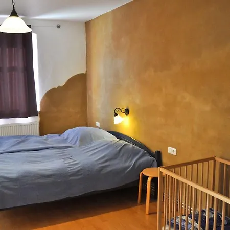 Hugenottenwohnung Im - Platz Fuer Groessere Familien *