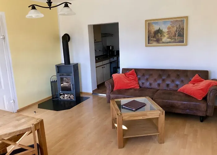 شقة Hugenottenwohnung Im - Platz Fuer Groessere Familien راينزبرج