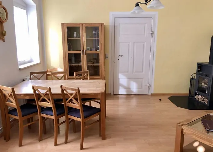 Apartment Hugenottenwohnung Im - Platz Fuer Groessere Familien